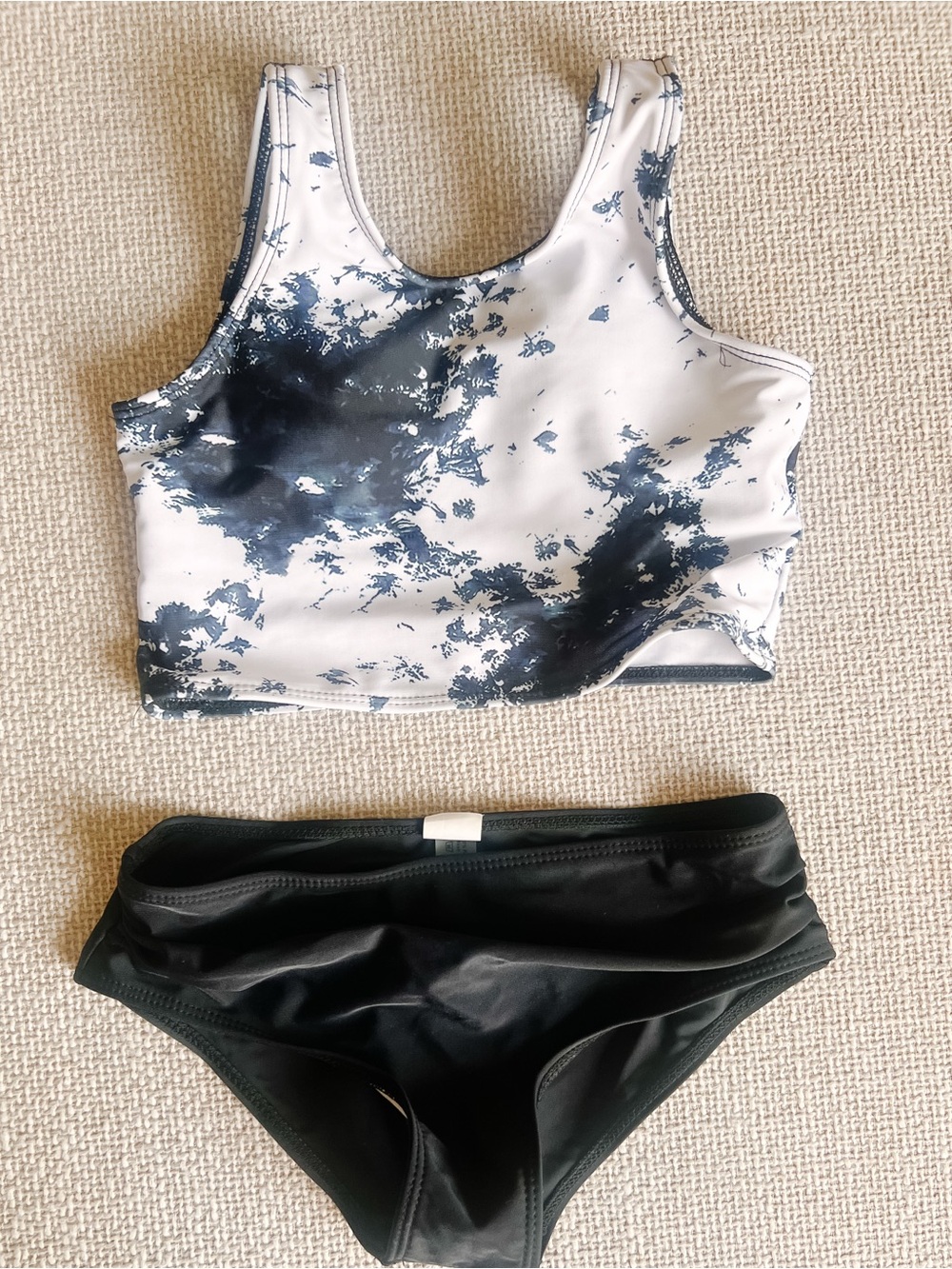 SHEIN White and Black Tie-Dye Crop Bikini Set for Kids - Size 140